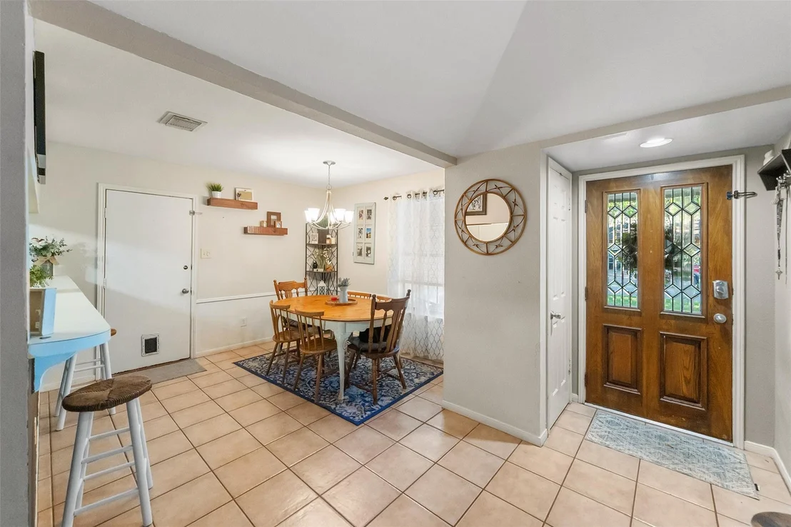 Photo of 2718 Longleaf Pines Drive