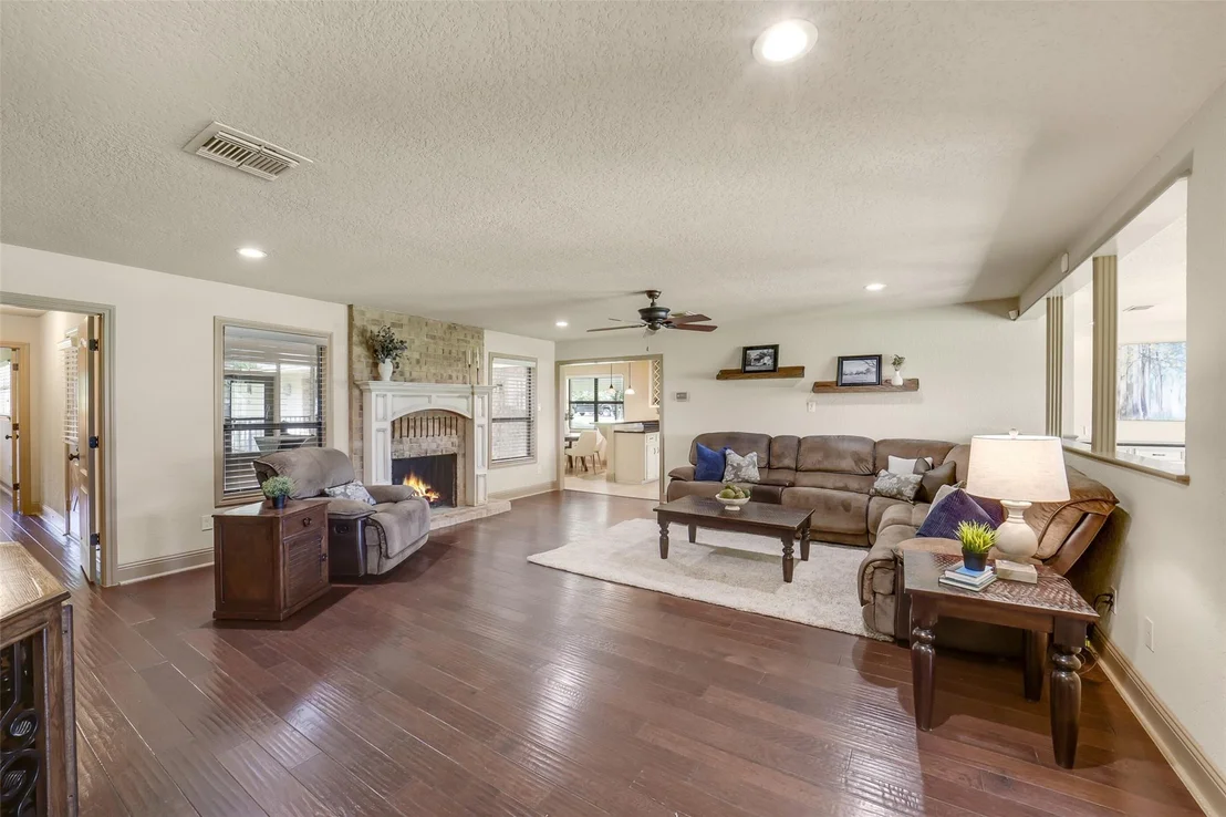 Photo of 18120 County Road 127