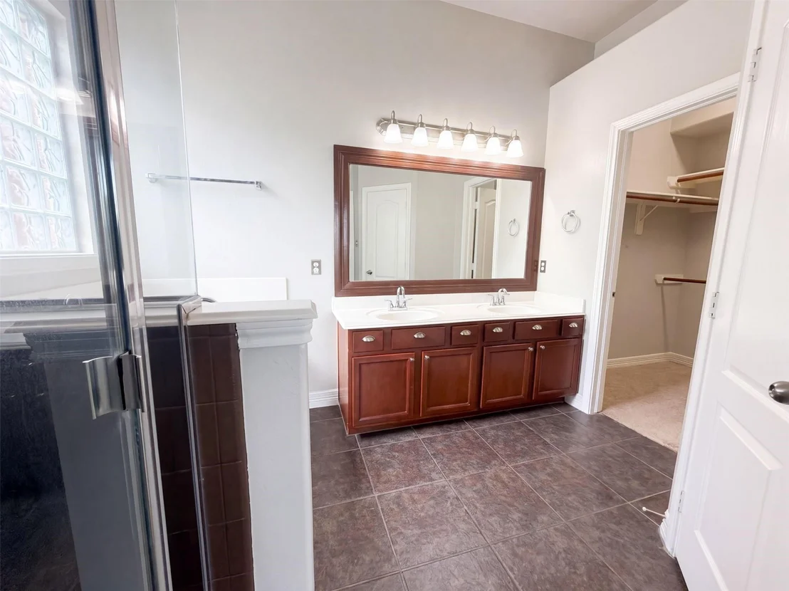 Photo of 9411 Silver Ridge Drive