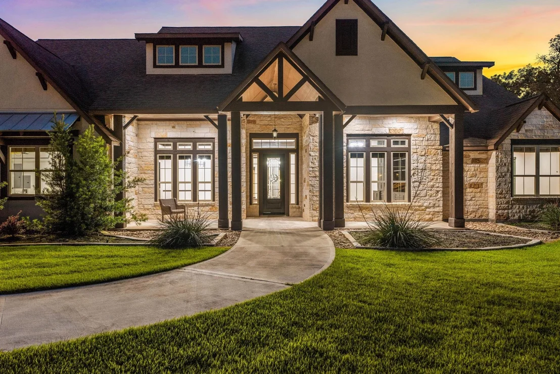 Photo of 8989 Stone Oak Drive