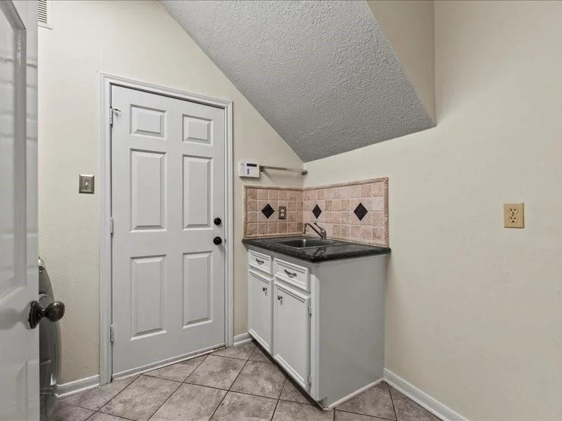 Photo of 8614 Delachase Circle
