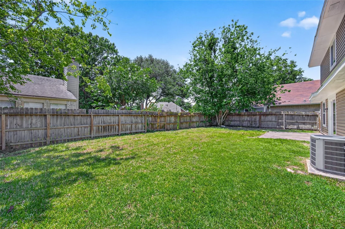 Photo of 6107 Fuller Street