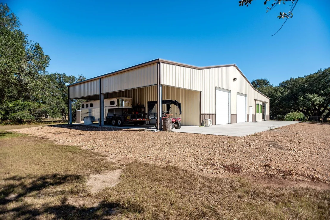 Photo of 437 Bischoff Road