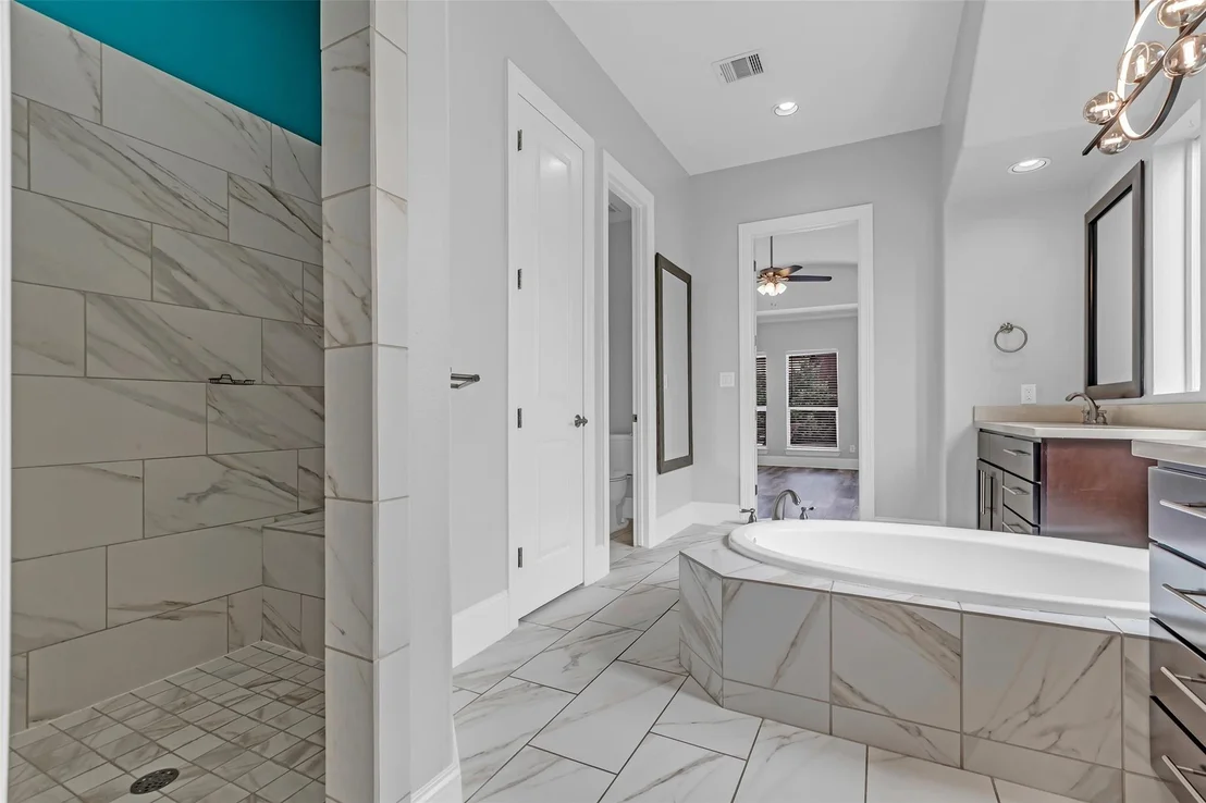 Photo of 98 E Cove View Trail