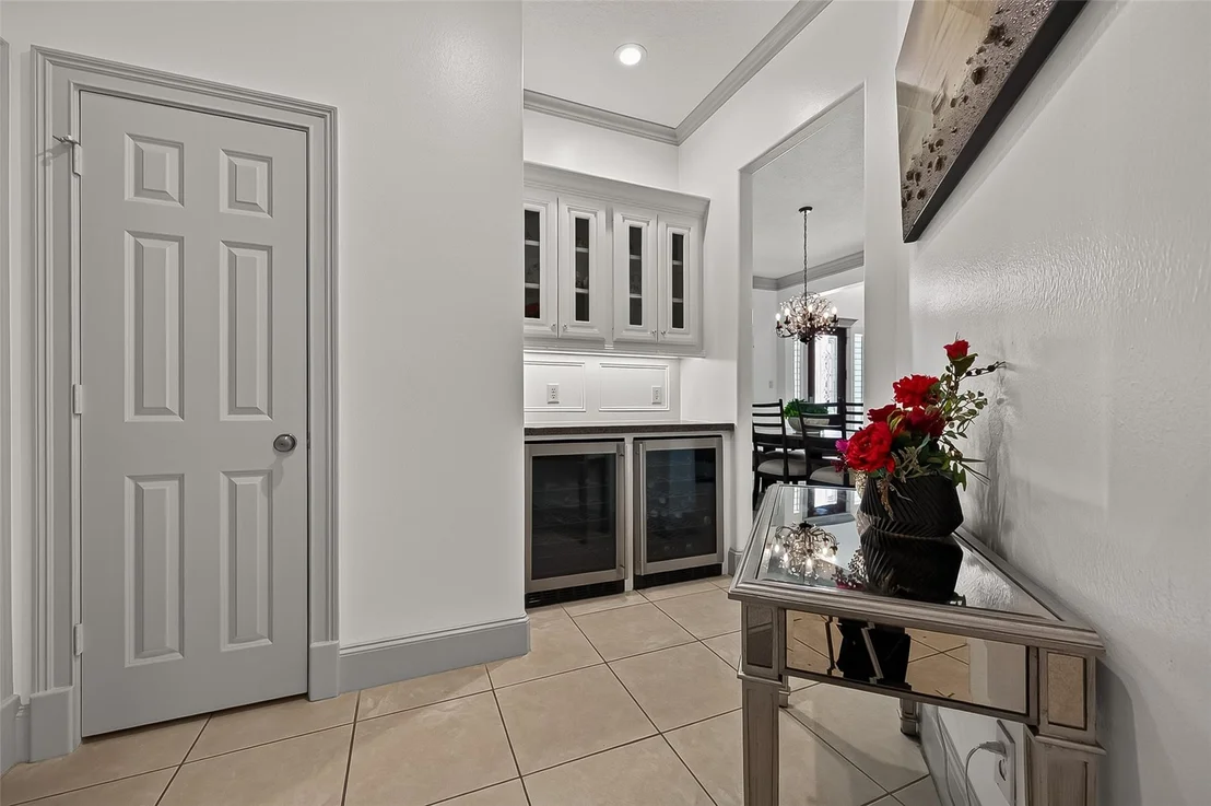 Photo of 6118 Windrose Hollow Lane