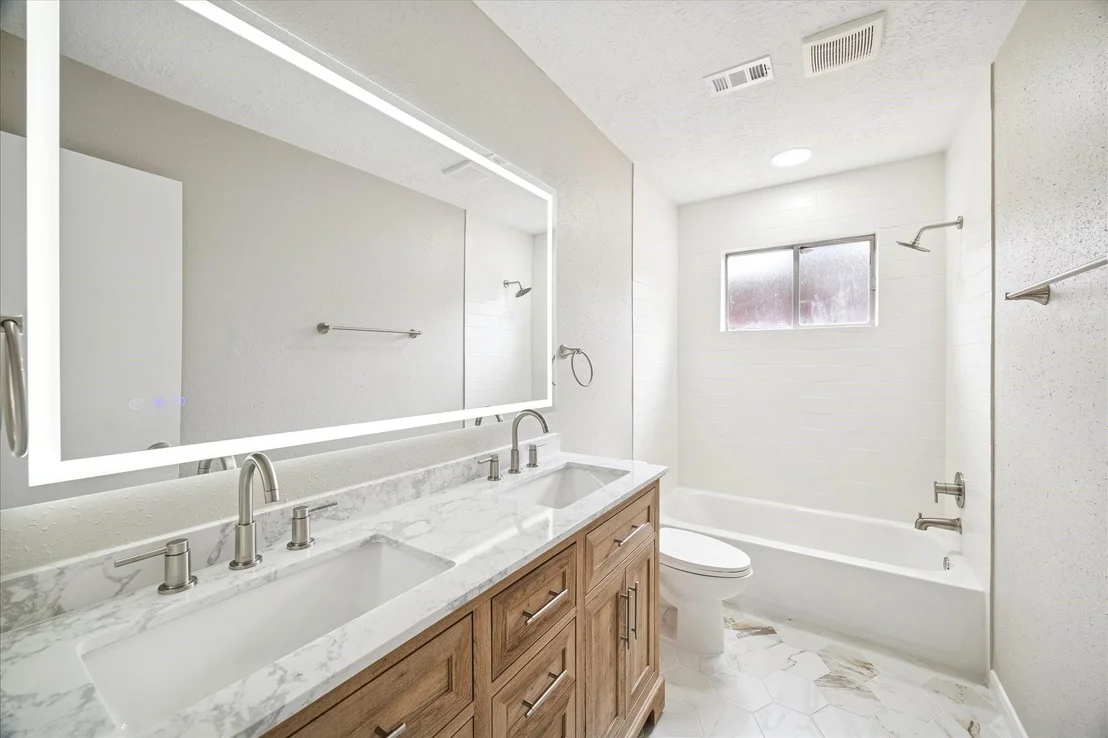 Photo of 1362 Leadenhall Circle