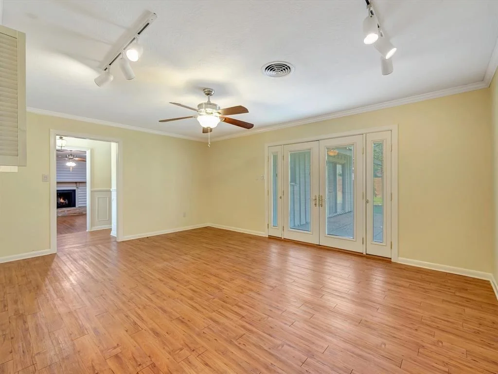 Photo of 208 Burnett Drive