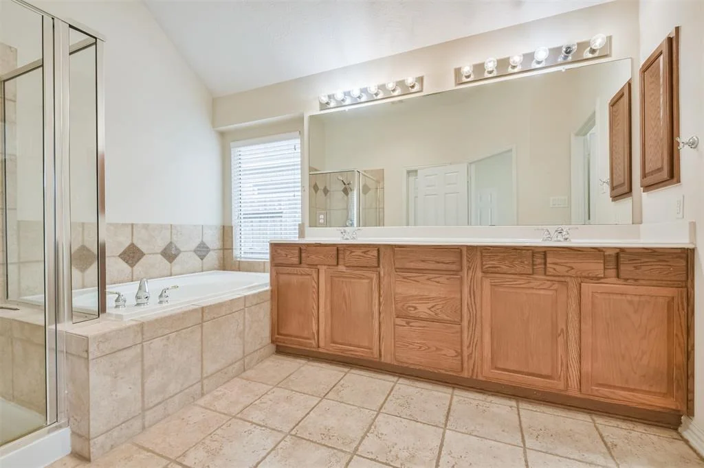Photo of 241 Kettering Lane