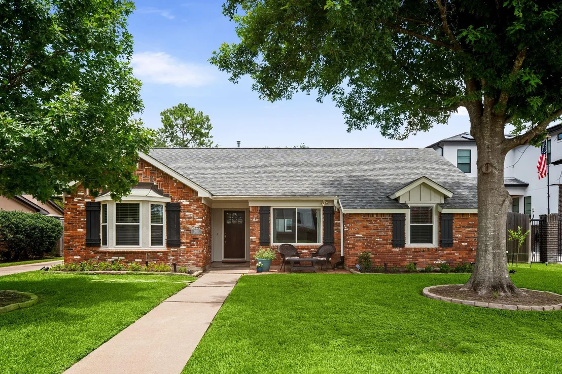 Photo of 5150 Grape Street