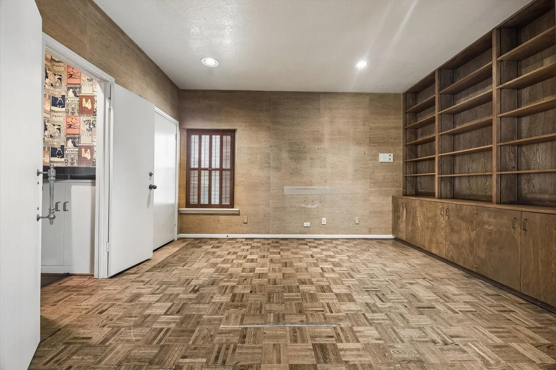 Photo of 7706 Portal Drive