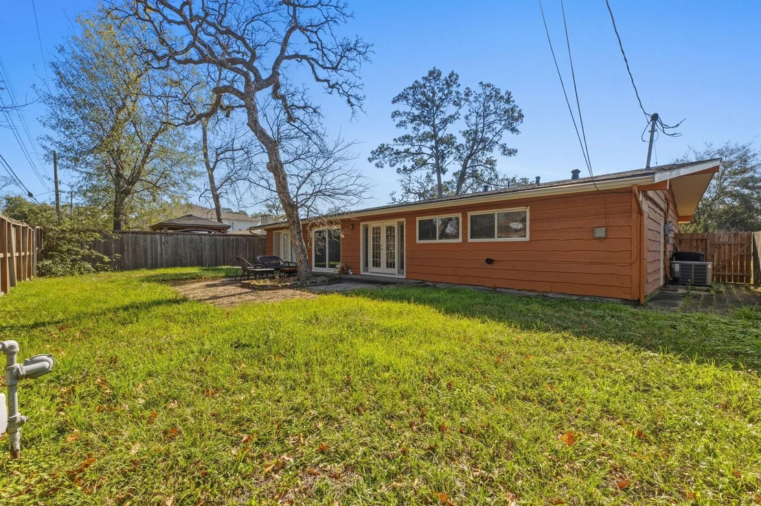 Photo of 9766 Westview Drive