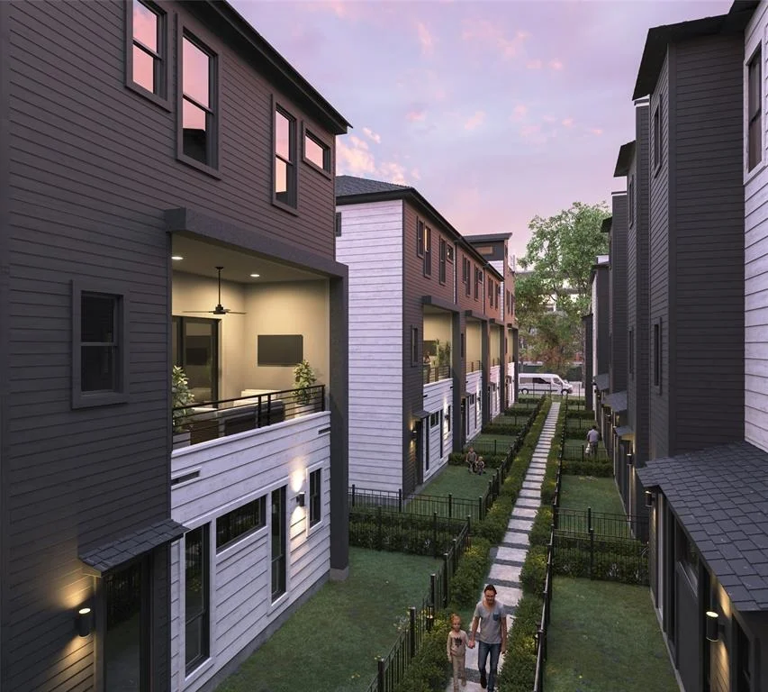 Photo of 3010 Lamar Street