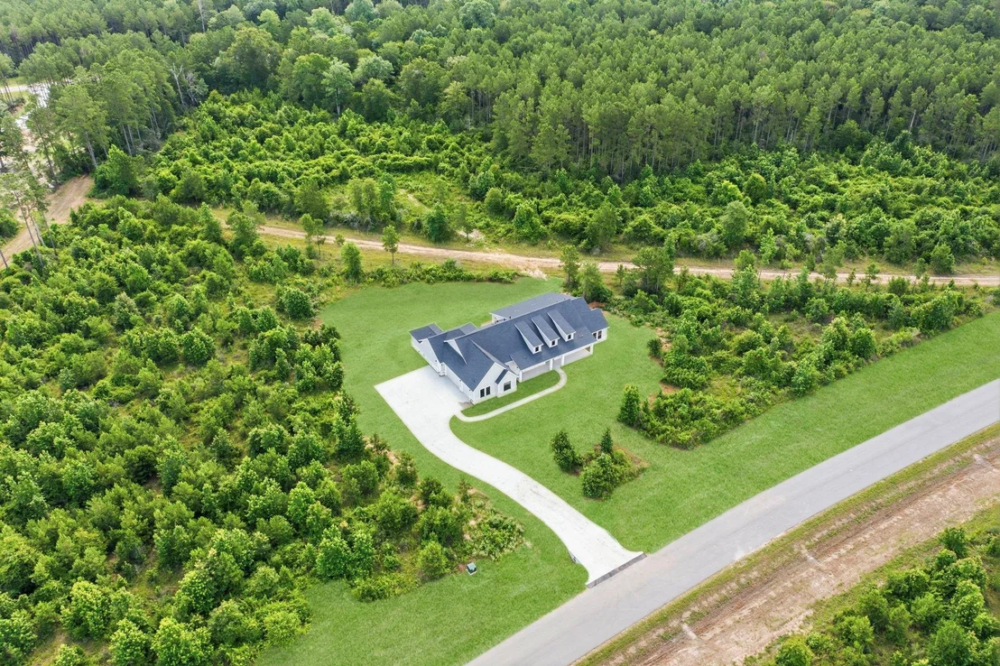Photo of 16140 Forest Mill Road