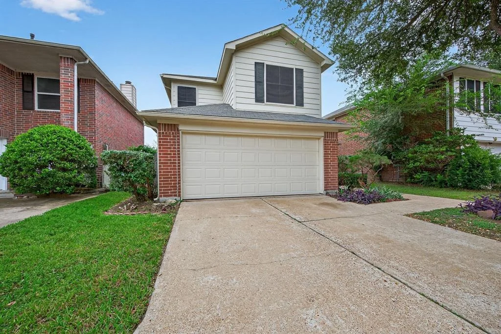 Photo of 8206 Golf Green Circle