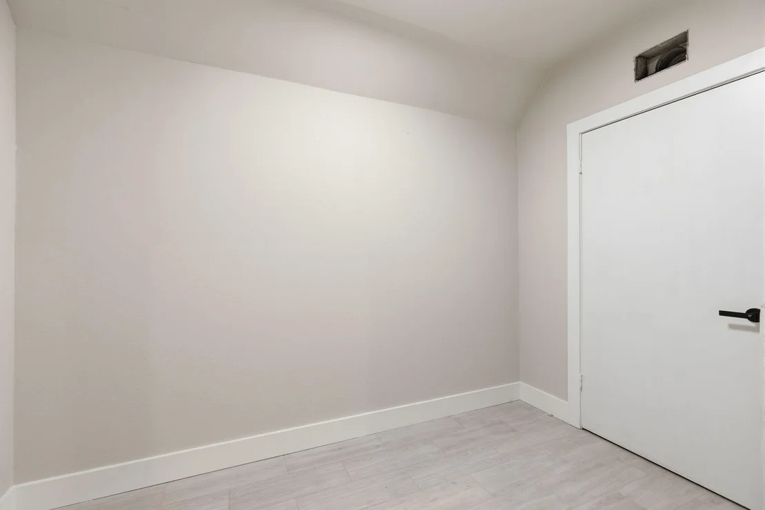 Photo of 1504 Half Moon Drive