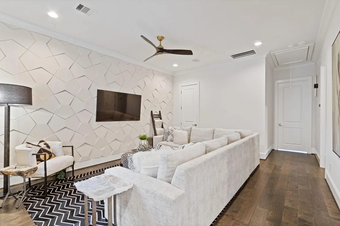Photo of 18 Karsten Creek Court