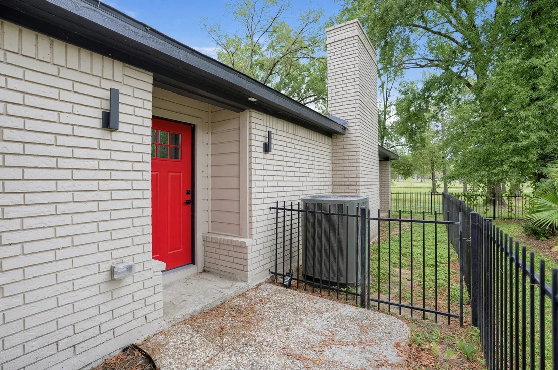 Photo of 15 Presidio Road