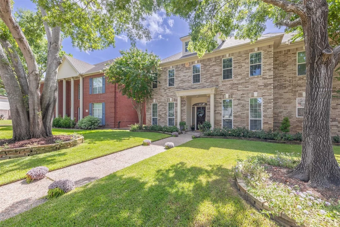 Photo of 1107 Flagmore Drive