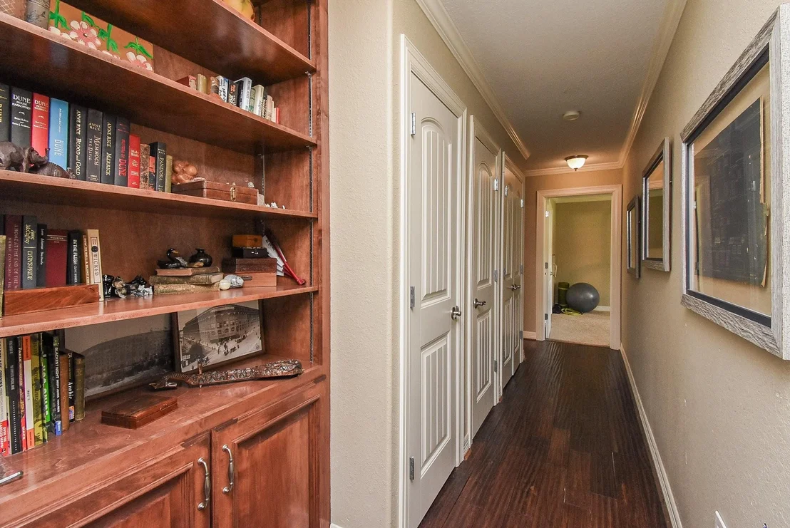Photo of 2101 Meadow Lane