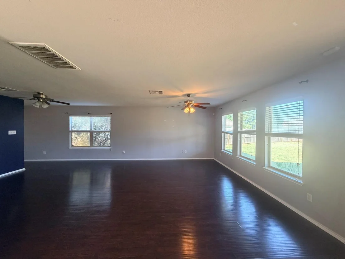 Photo of 316 Housefinch Loop
