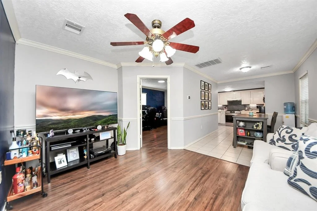 Photo of 2014 Forest Oaks Drive