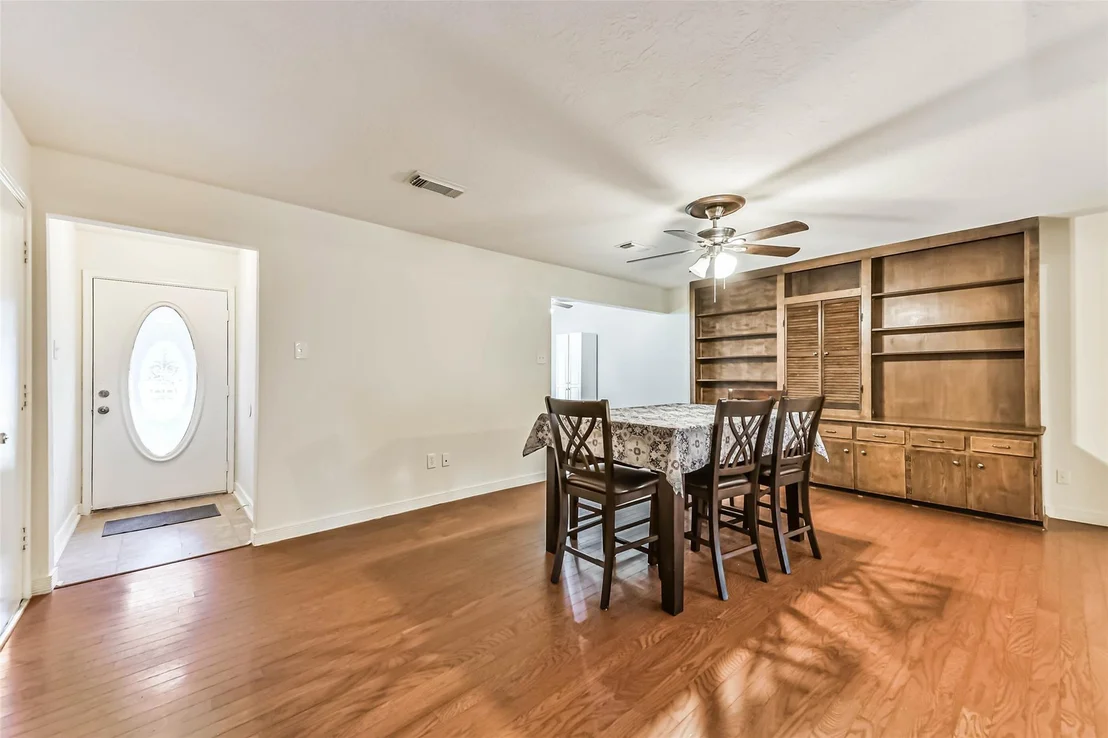 Photo of 115 N Shirley Street