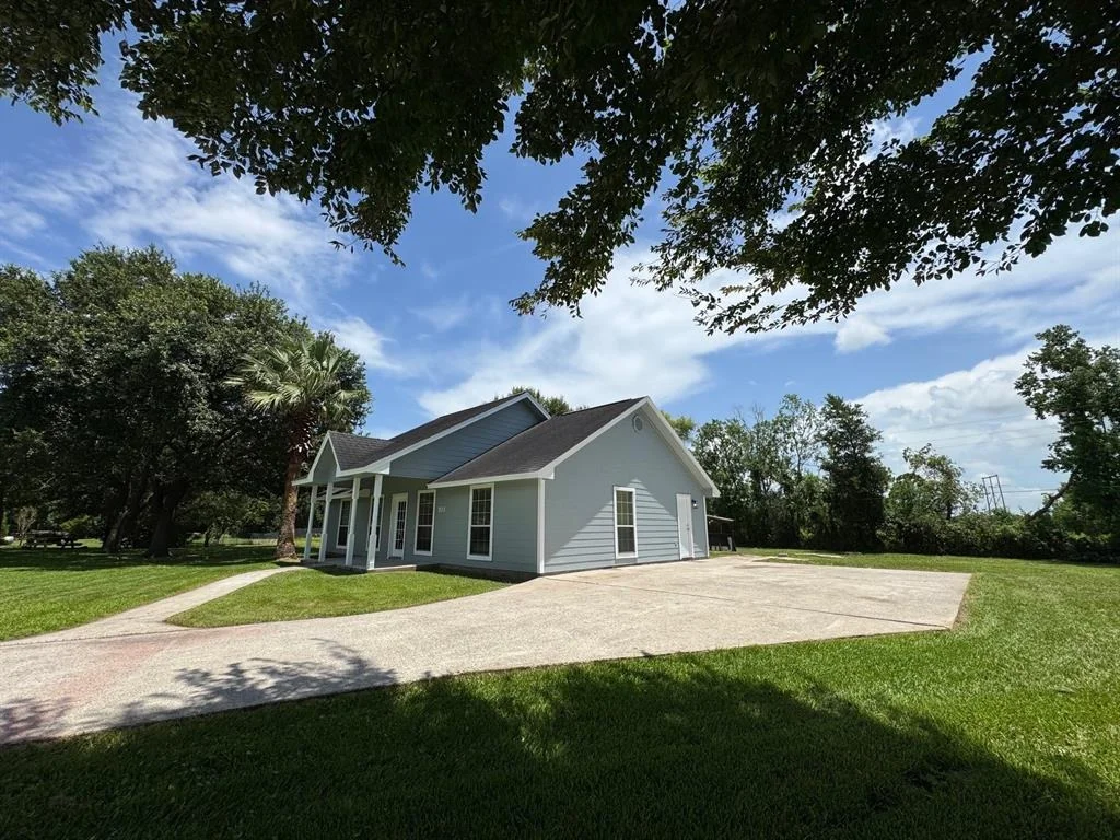 Photo of 701 Walker Road