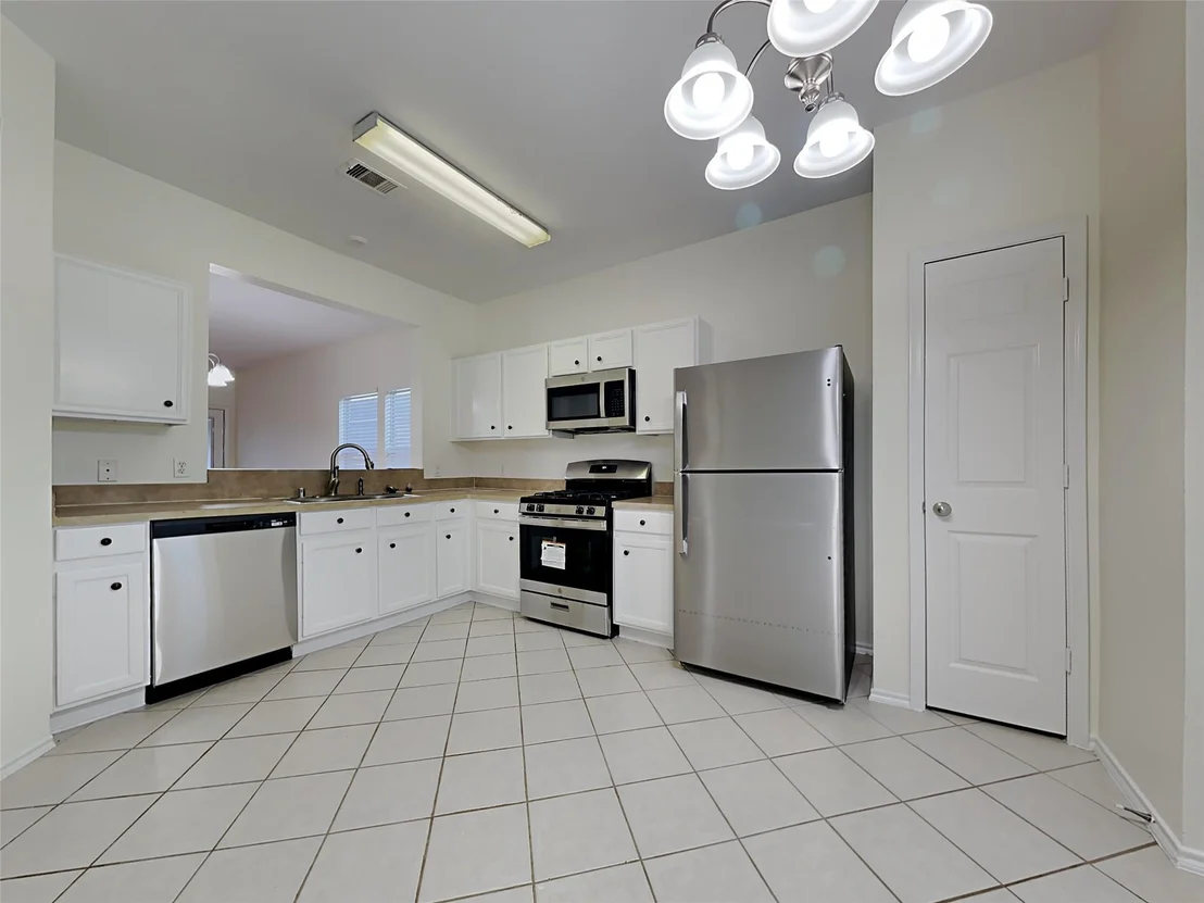Photo of 18819 Sandelford Drive