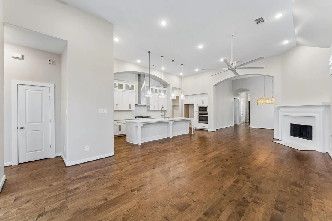 Photo of 30410 Myrtle Oak Drive