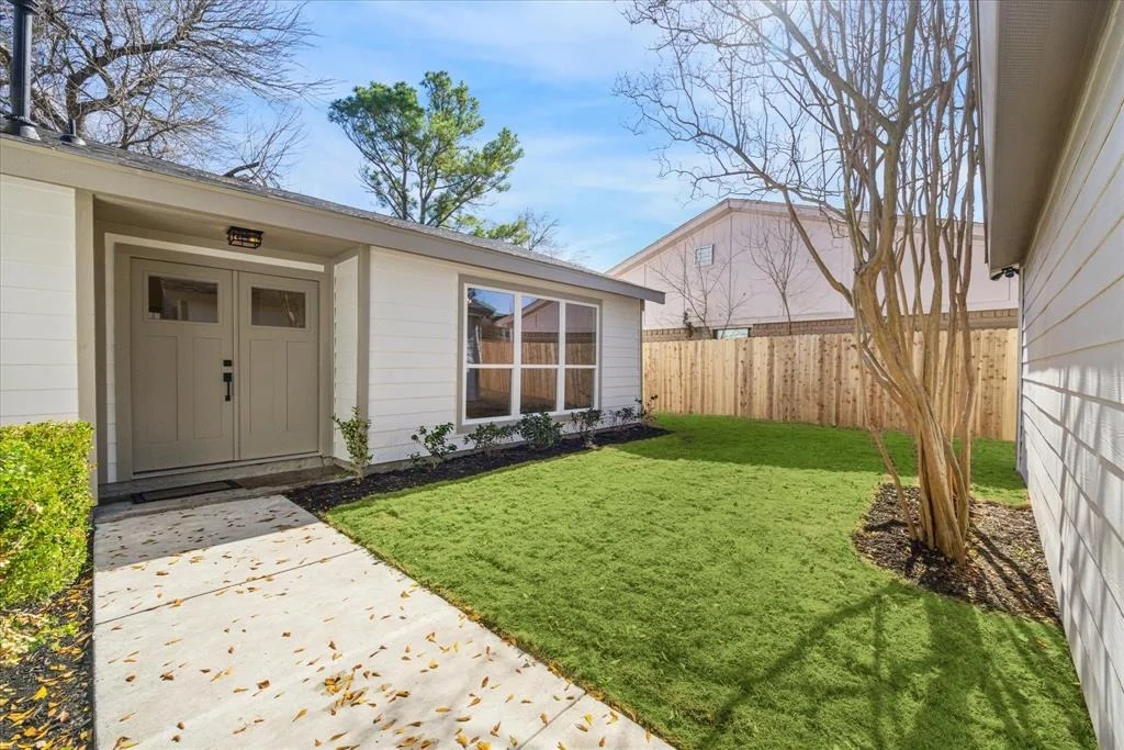 Photo of 3215 Hazy Park Drive
