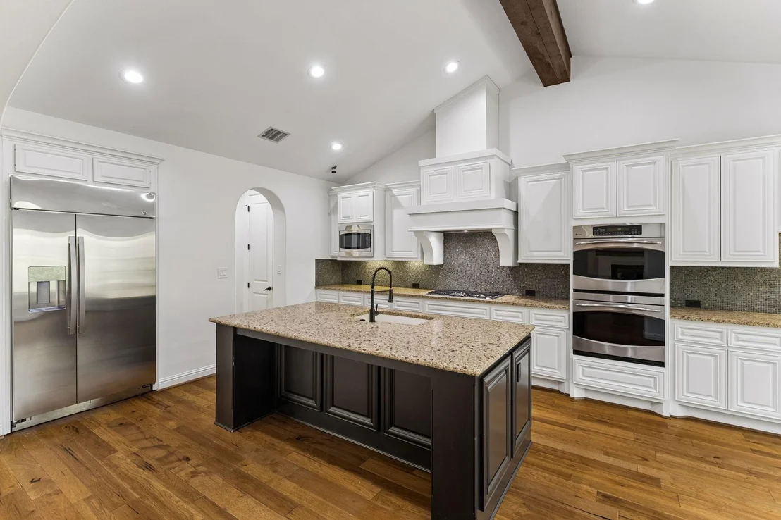Photo of 14 Woodglade Way