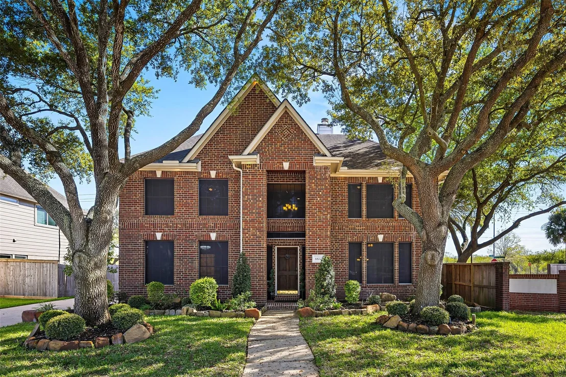 Photo of 6822 Kemper Drive