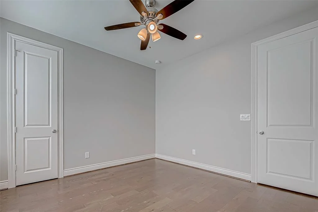 Photo of 8902 Spring Knoll Forest Drive