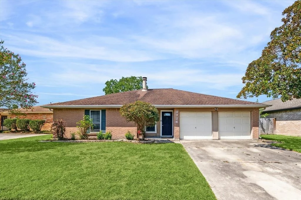Photo of 3726 Maplewood Drive