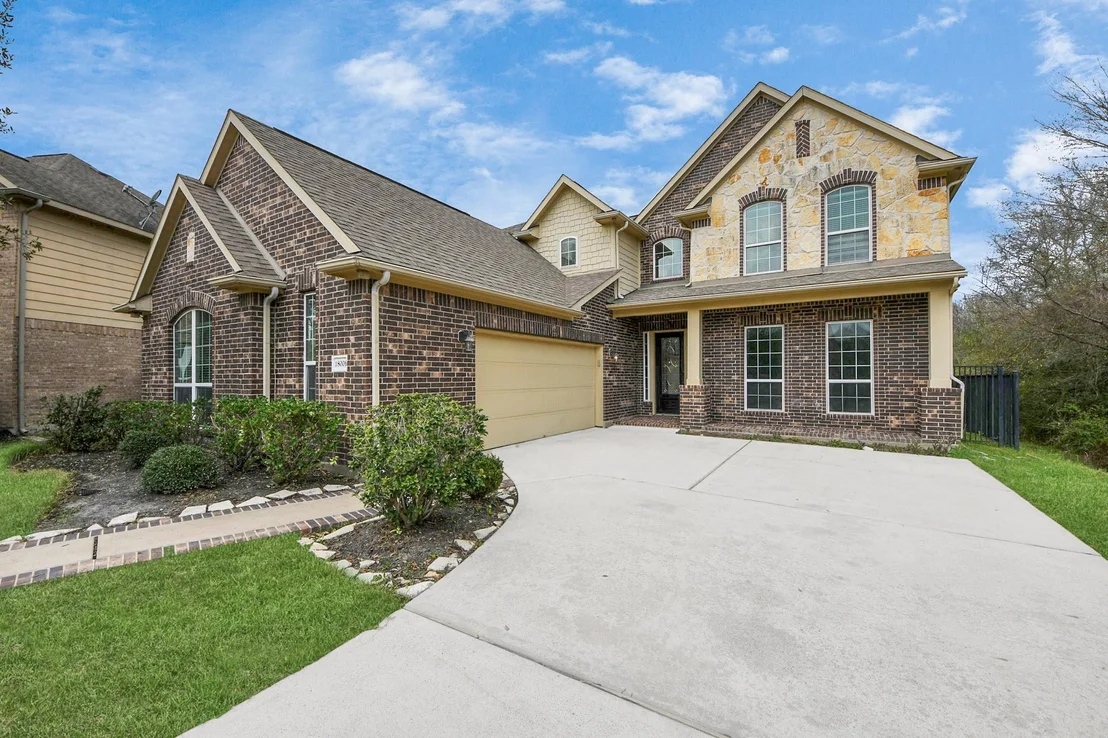 Photo of 18006 E Williams Bend Drive