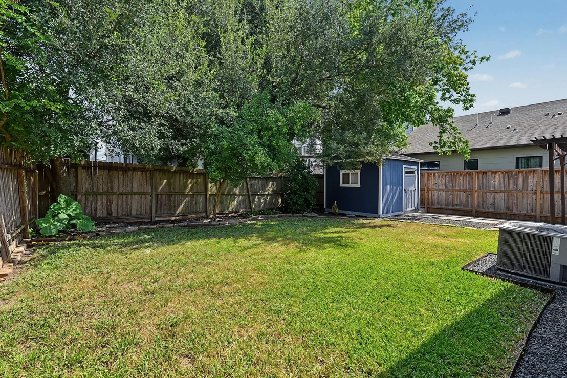 Photo of 1721 Airline Drive