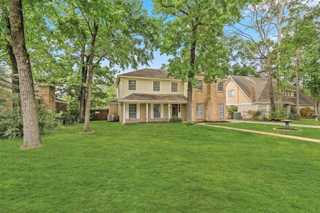 Photo of 24915 Butterwick Drive
