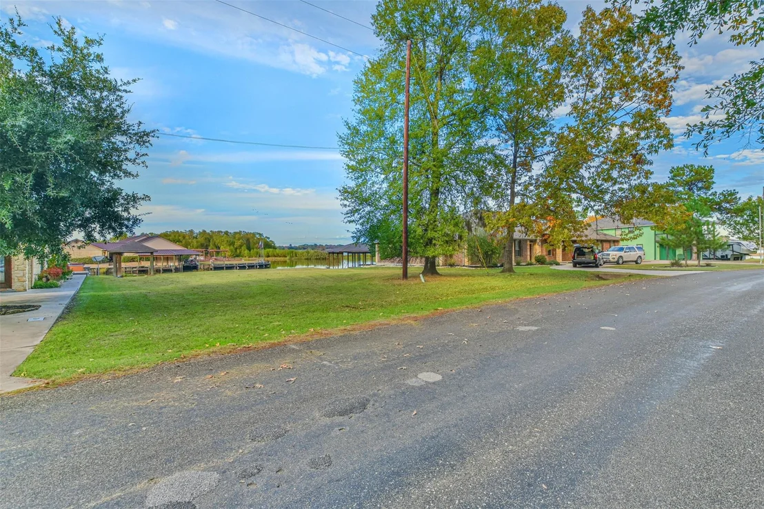 Photo of 0 Lakeway Drive