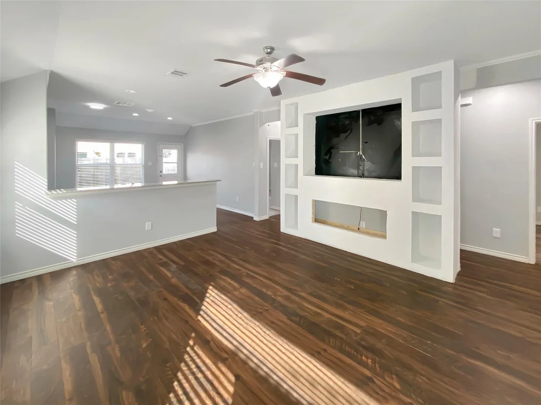 Photo of 10307 Solitude Way