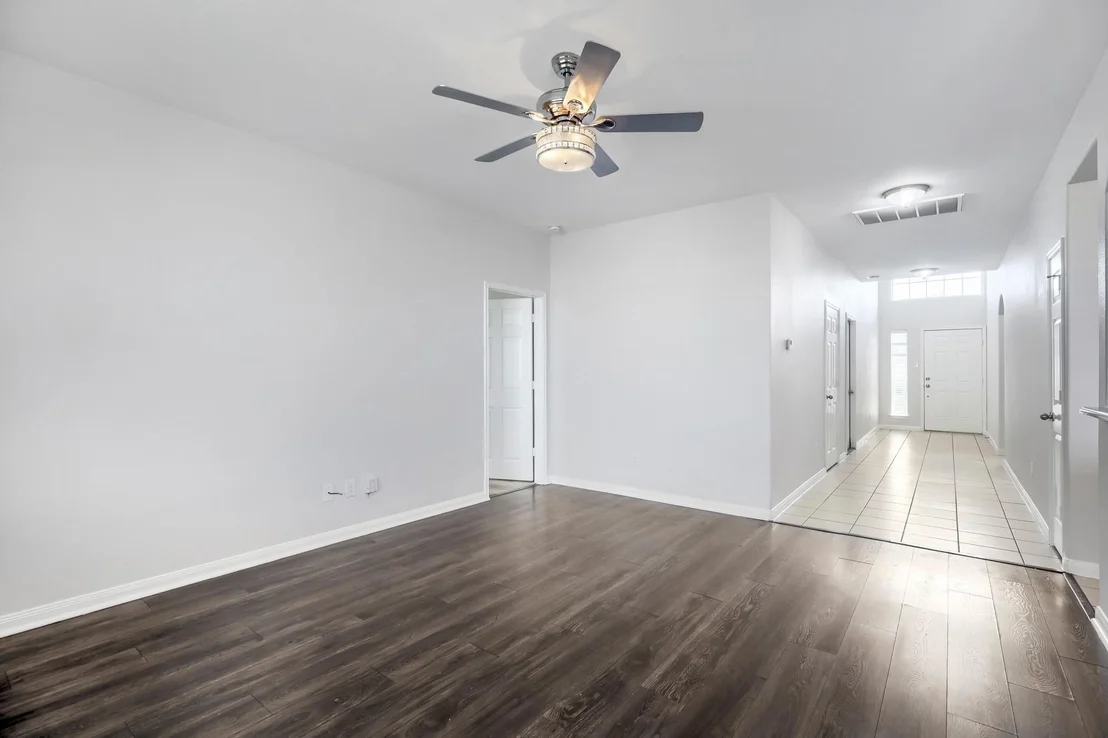 Photo of 324 Meadow View Lane