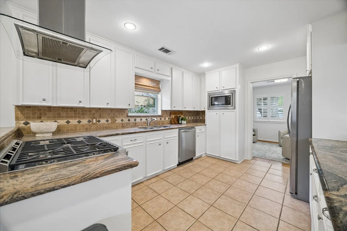 Photo of 7623 Meadowvale Drive