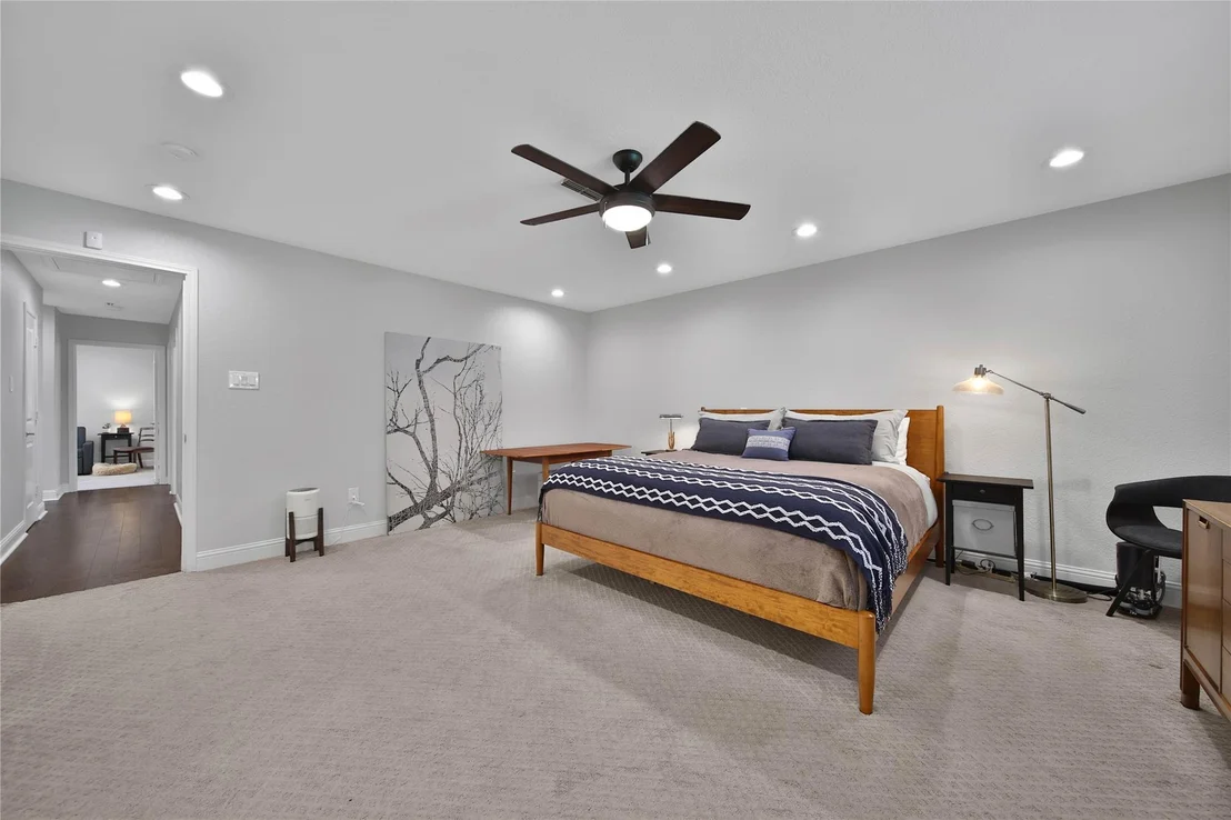 Photo of 1503 W T C Jester Boulevard