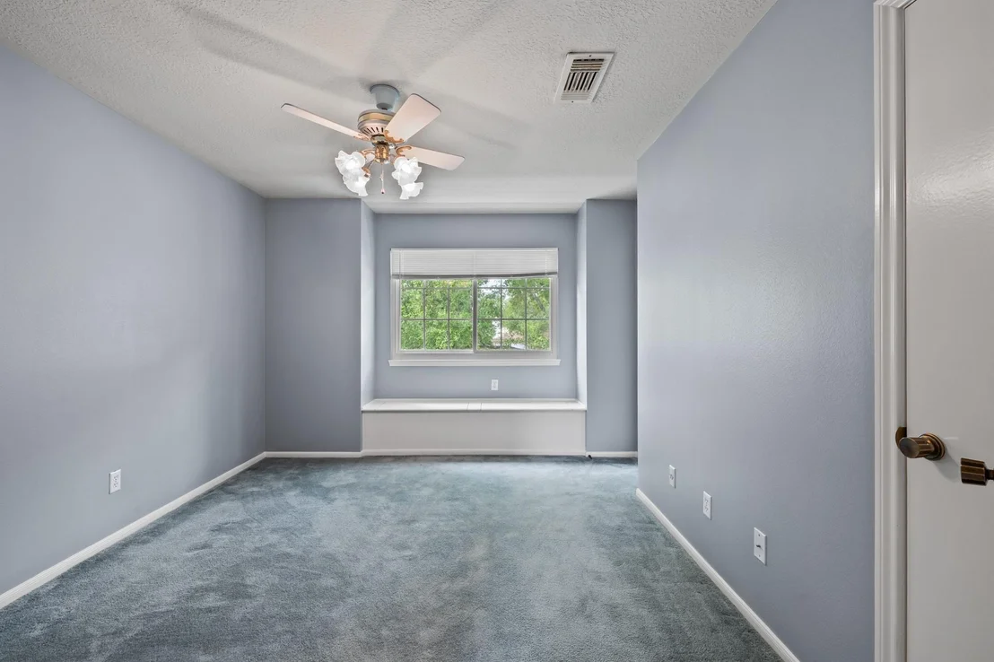 Photo of 4007 Valley Estates Drive