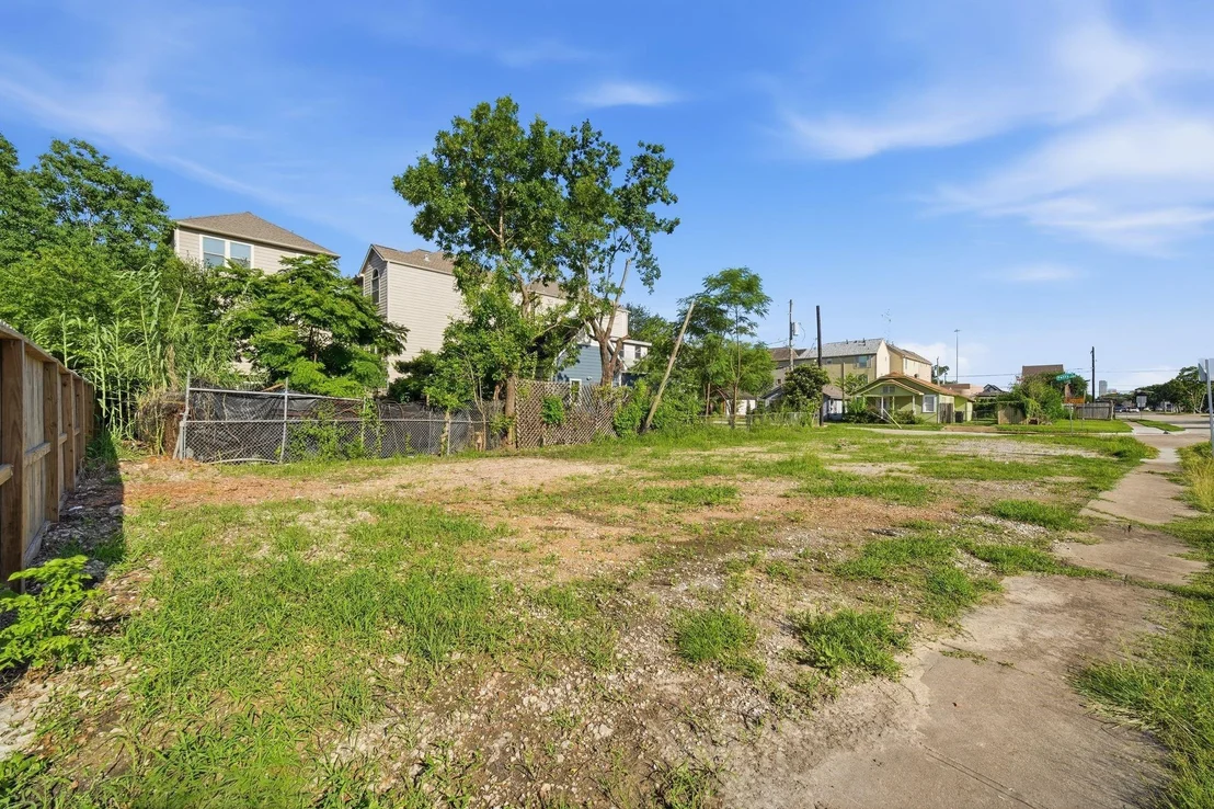 Photo of 5342 Petty Street
