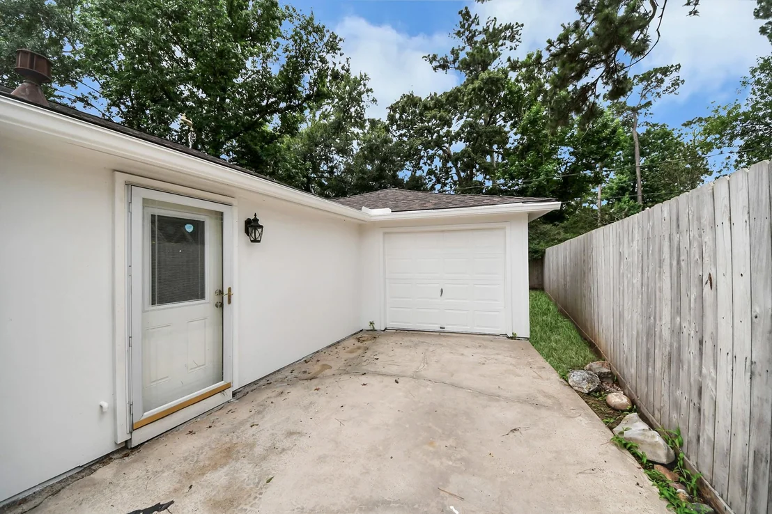 Photo of 25511 Many Oak Drive
