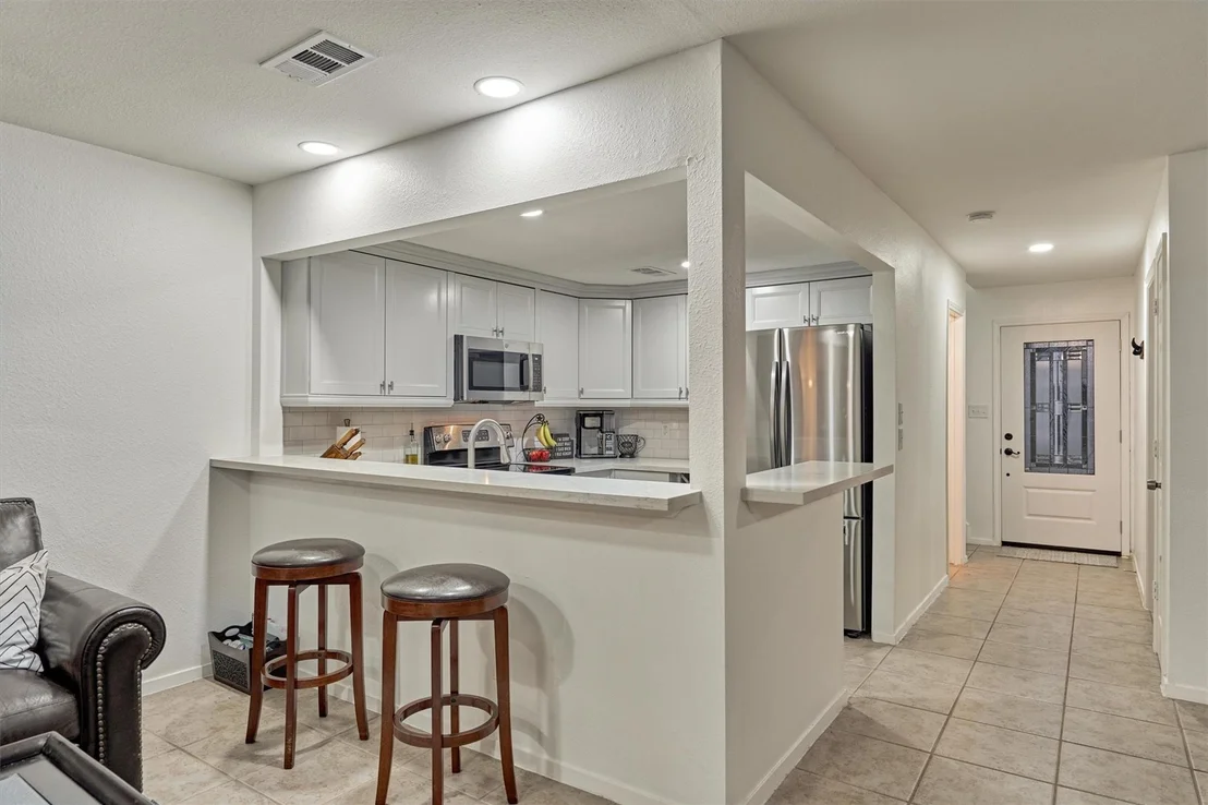 Photo of 807 Paradise Lane