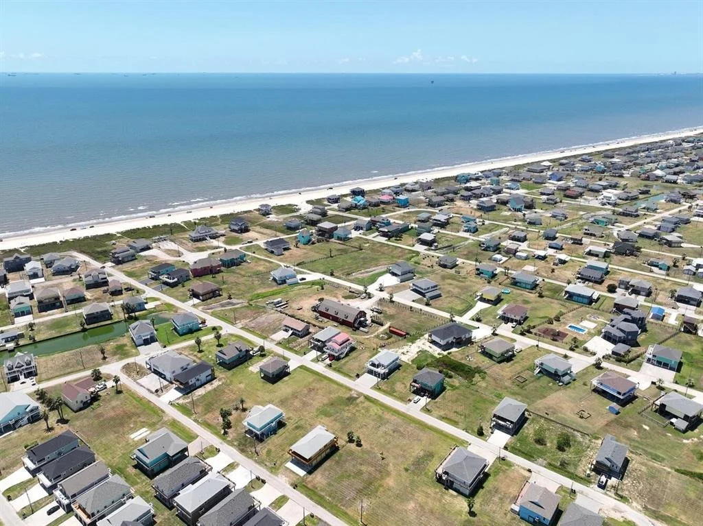 Photo of 930 Surfside Drive