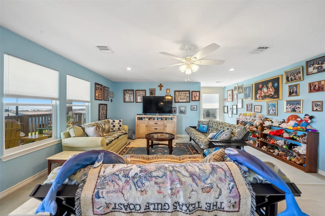 Photo of 521 Beachfront Drive
