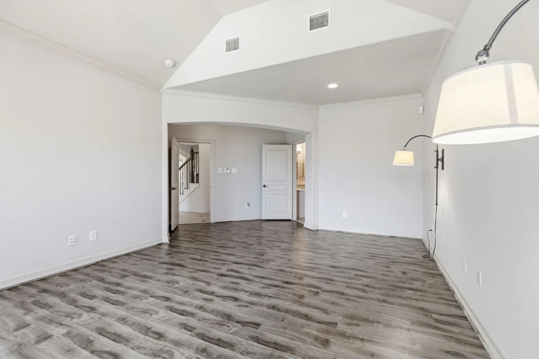 Photo of 8411 Middle Canyon Road