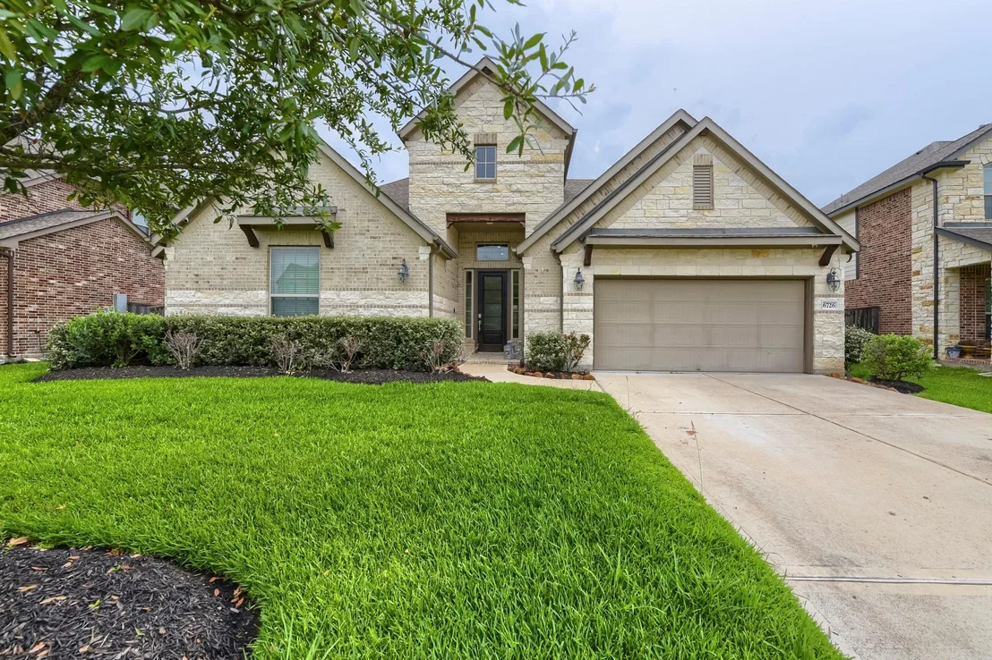 Photo of 6726 Wellbrook Falls Lane